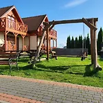 Cottage4 In Einem Eingezaeunten Gebiet By Interhome